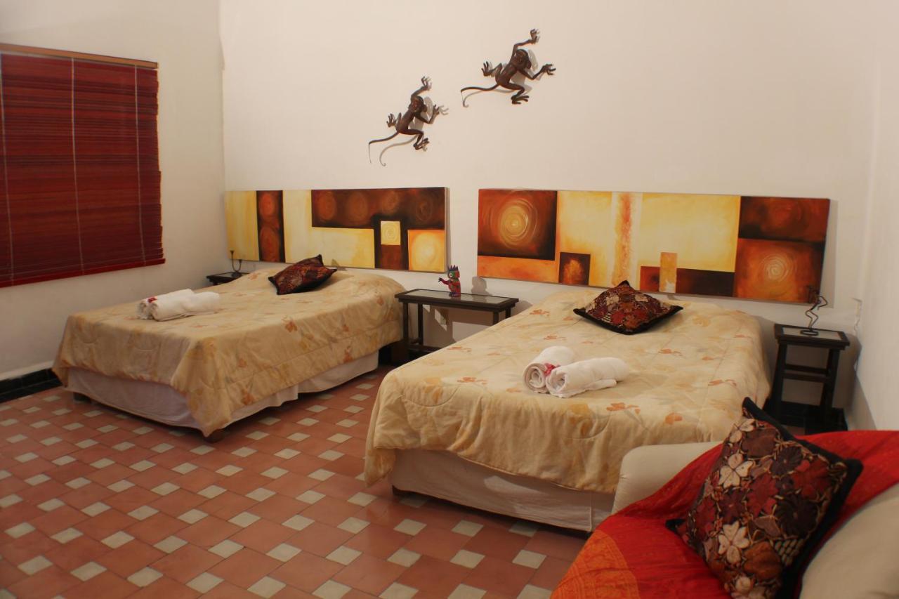 Casa Madero Rooms เควนาวากา ภายนอก รูปภาพ
