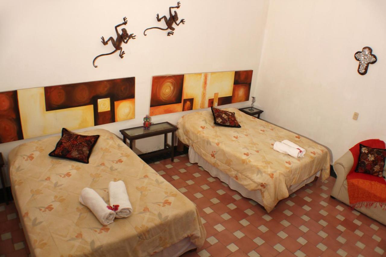 Casa Madero Rooms เควนาวากา ภายนอก รูปภาพ